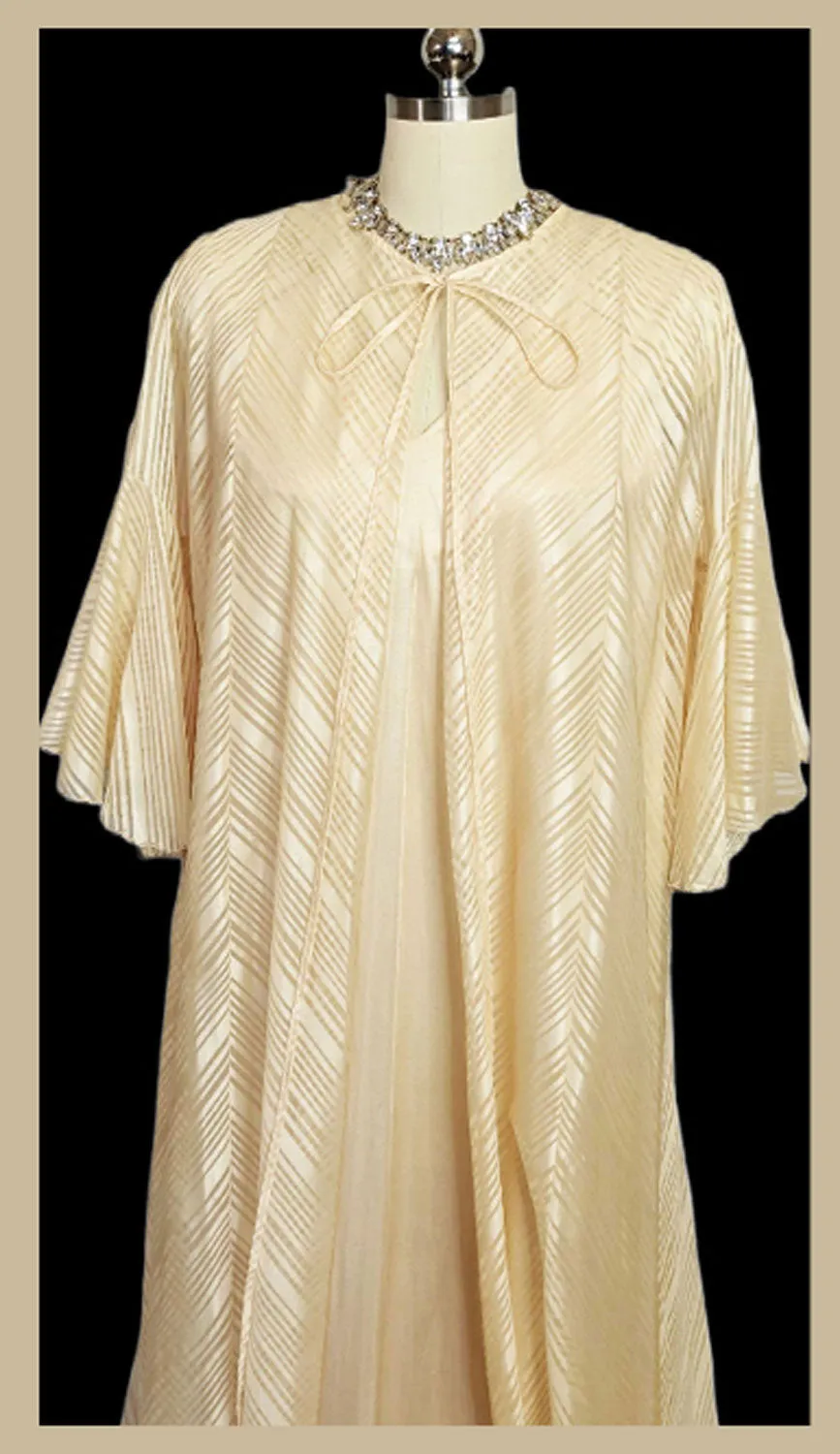 *  VINTAGE LE VOYS SOFT GOLD SHEER STRIPED PEIGNOIR AND NIGHTGOWN SET IN 18 KARAT GOLD