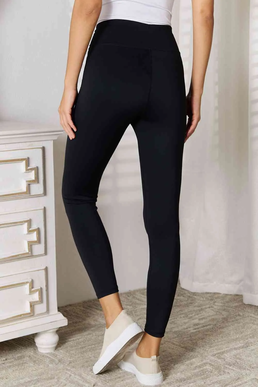 Allrj Basic Bae V-Waistband Sports Leggings