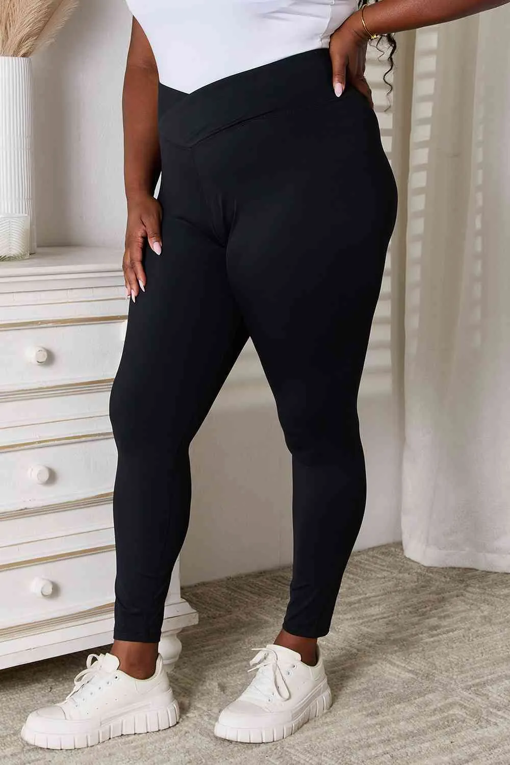 Allrj Basic Bae V-Waistband Sports Leggings