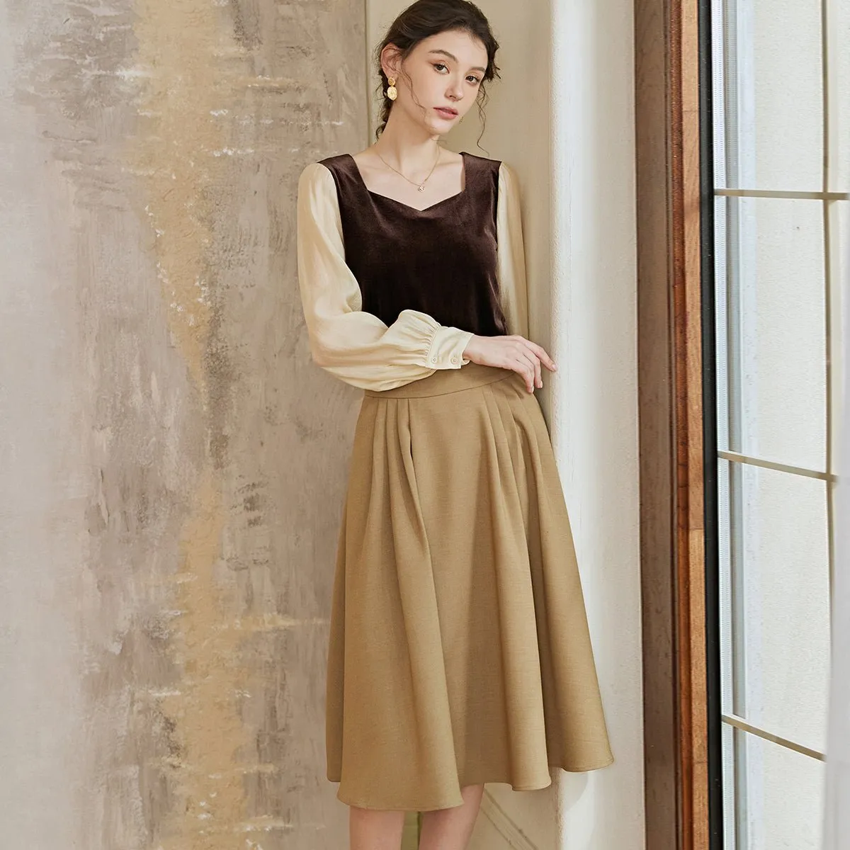 Chic Khaki Pleated Wrap Skirt