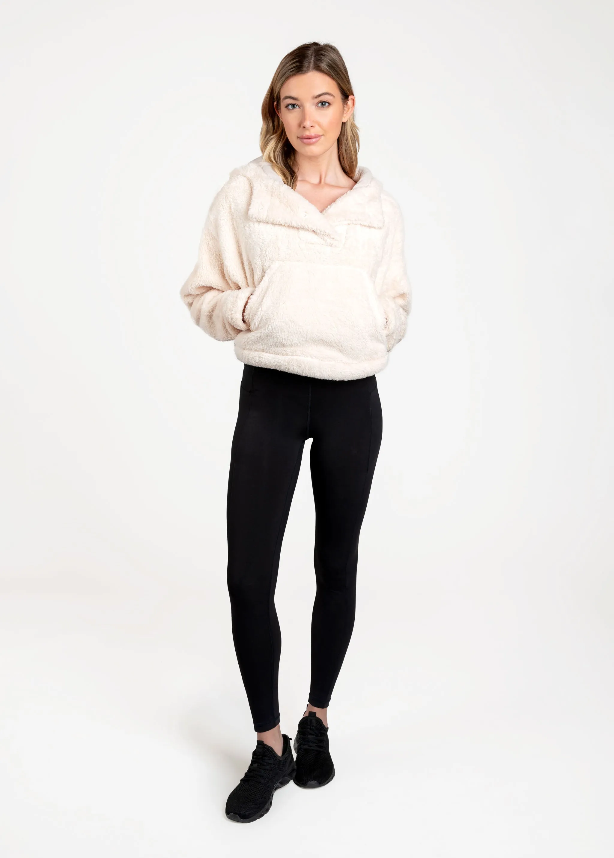 Yanali Fleece Cropped Hoodie