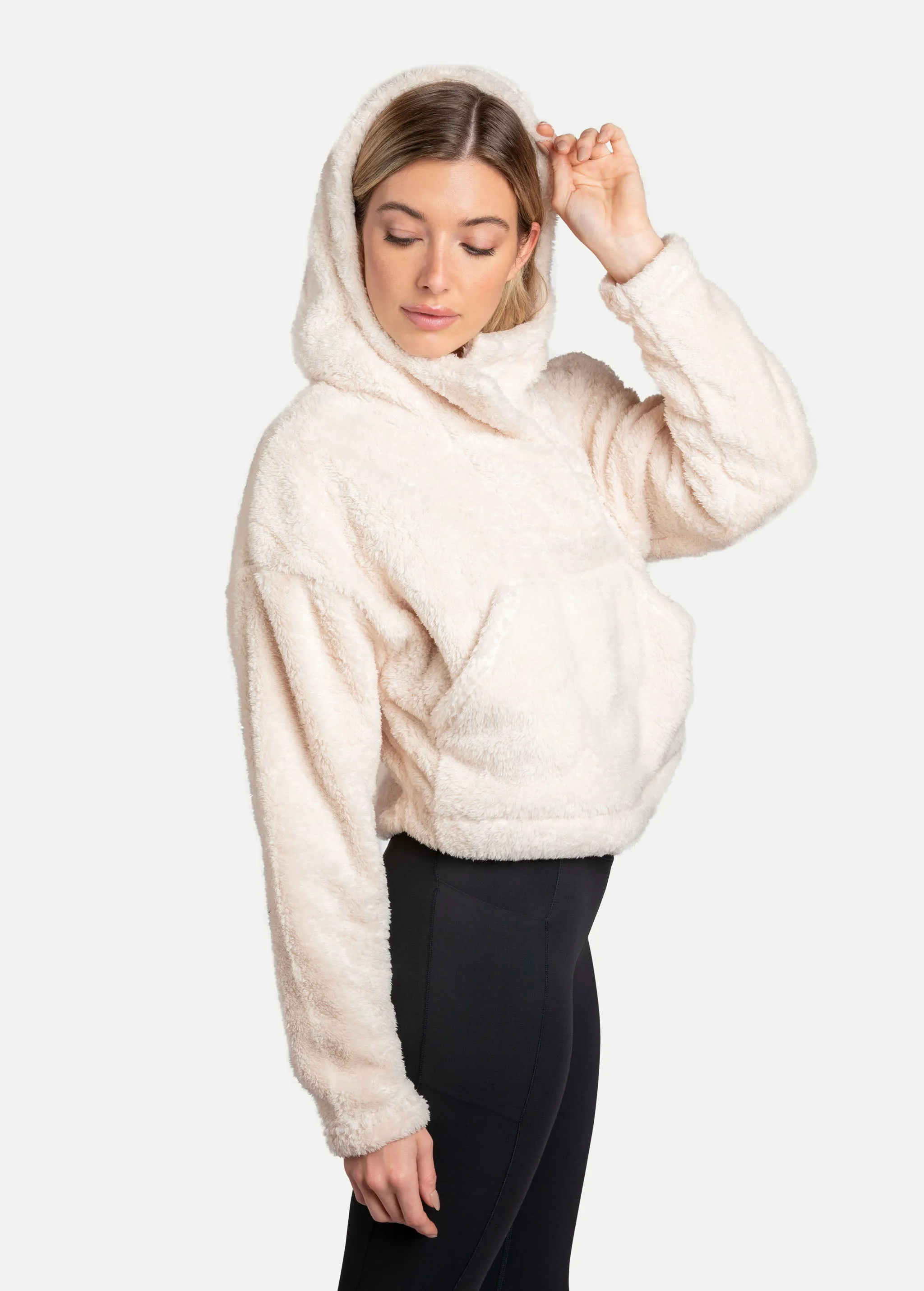 Yanali Fleece Cropped Hoodie